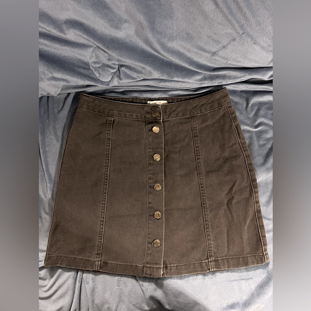Urban Outfitters button up mini skirt. Size 8 or 6 for US. Faded black denim.